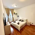 Zar 3 Appartamento *